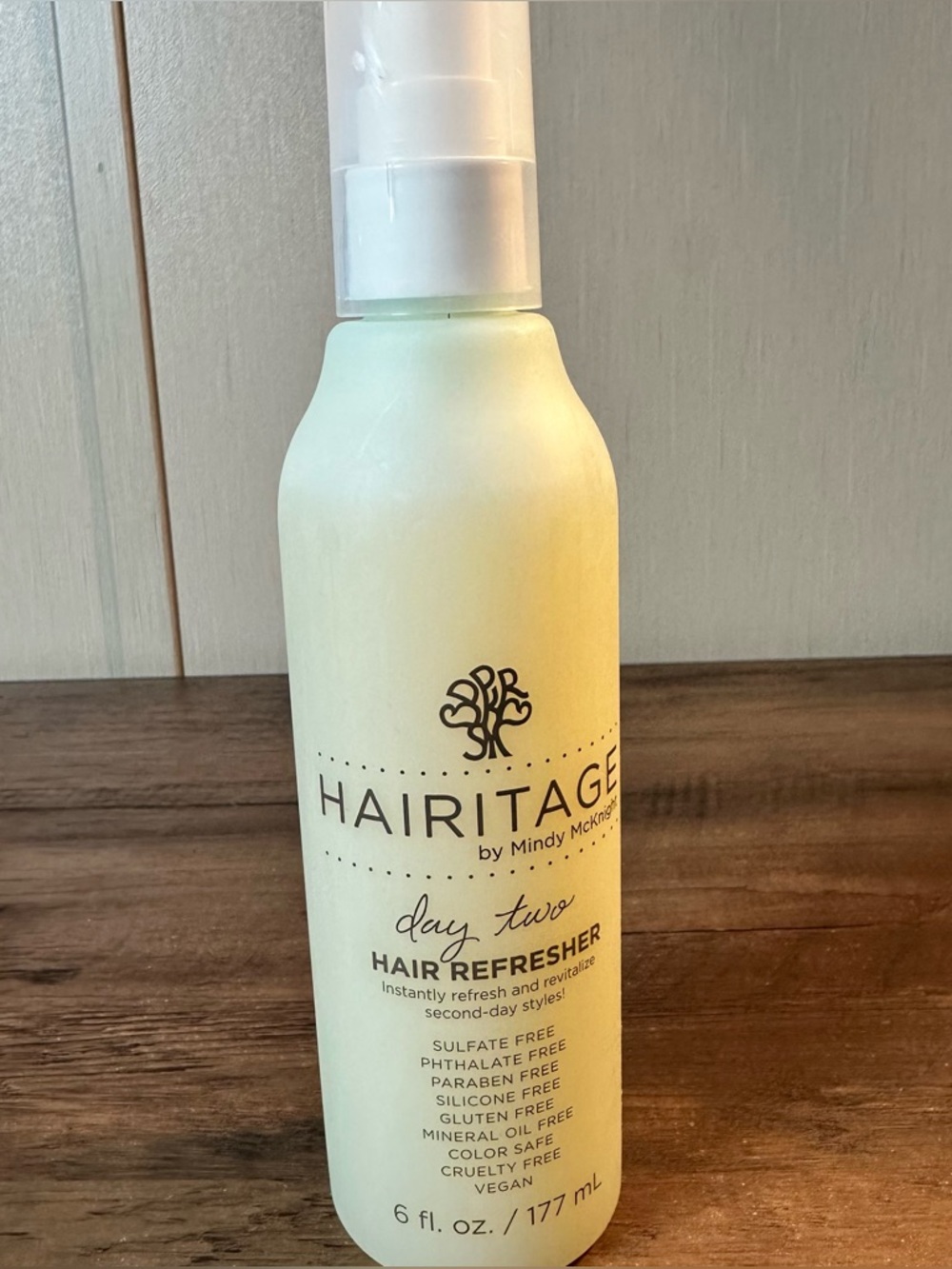 Hairitage By Mindy McKnight Day Two Hair Refresher 6oz NEW